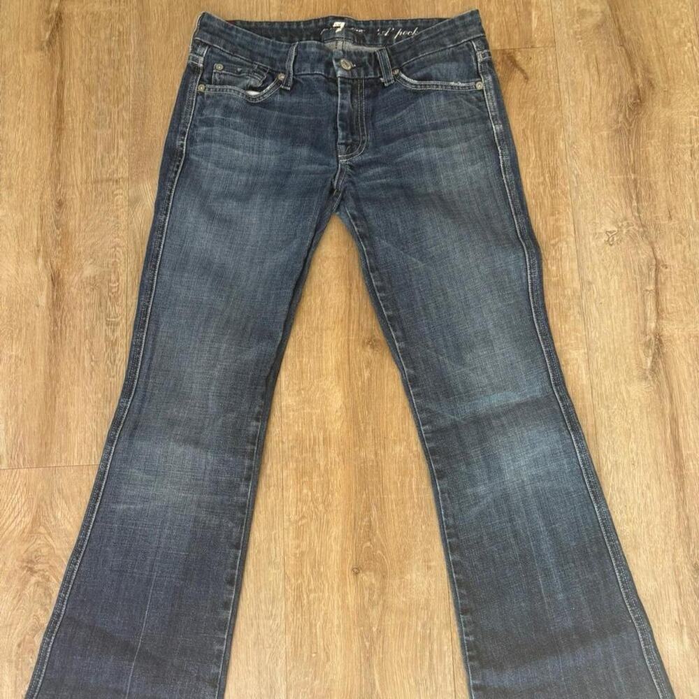 7 for all mankind blue bootcut jeans Size 27. Inseam = 28”